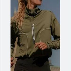 Free People Act Fast Warmth Layer Size XS NWT